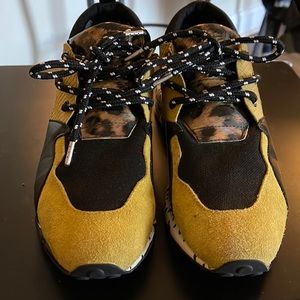 Steve Madden Cliff animal print sneakers size 10